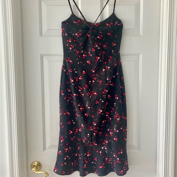 💕 *EUC* Express Women’s Floral Black Spaghetti Strap Dress Size 3/4 💕 - Picture 2 of 6